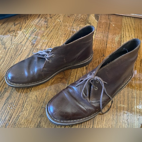 C L A R K S sleek leather Boots- 11,5 Brown - gorgeous n classic - Picture 1 of 11
